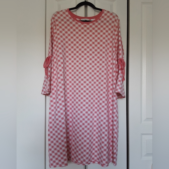 Isaac Mizrahi pink and white gingham check. With keyhole trumpet sleeves - Picture 1 of 5